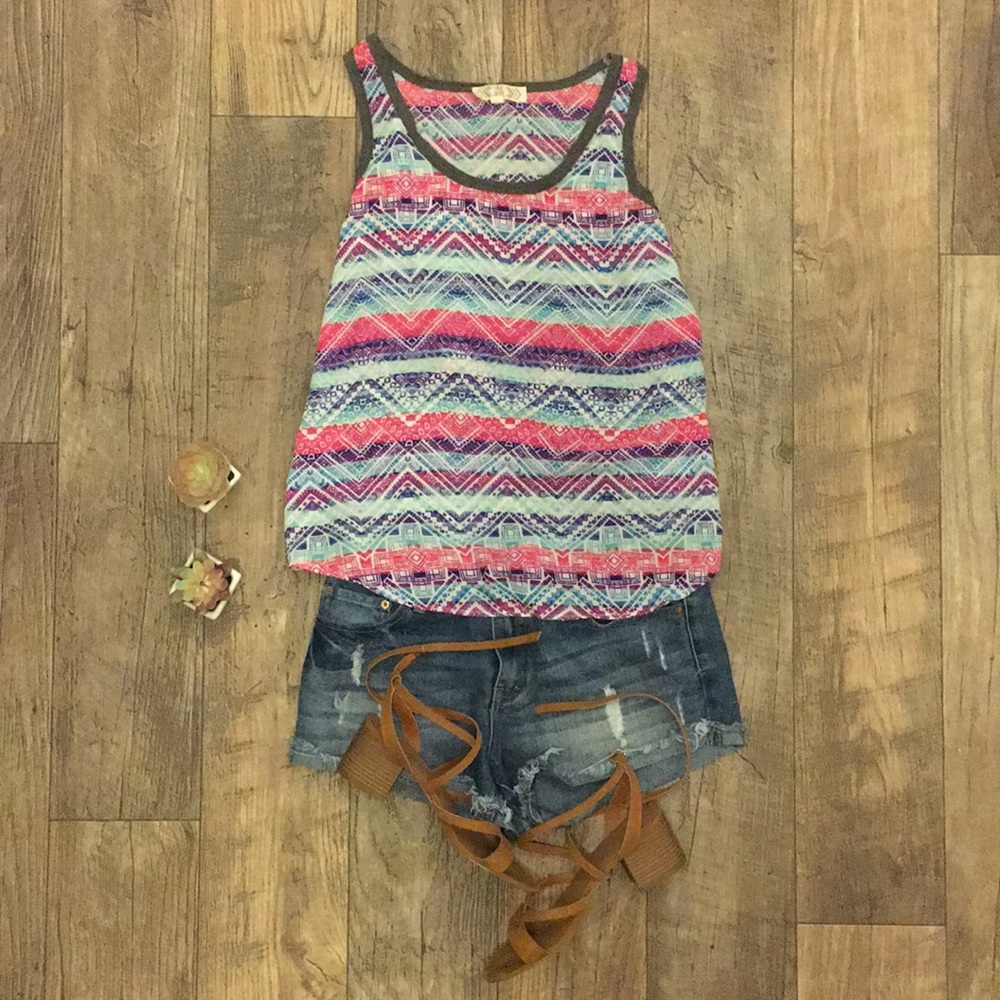 ⚡️💗 Pink Rose multicolored tribal print tank top